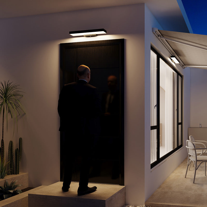 Minimalistisk LED-vägglampa utomhus med rörelsesensor