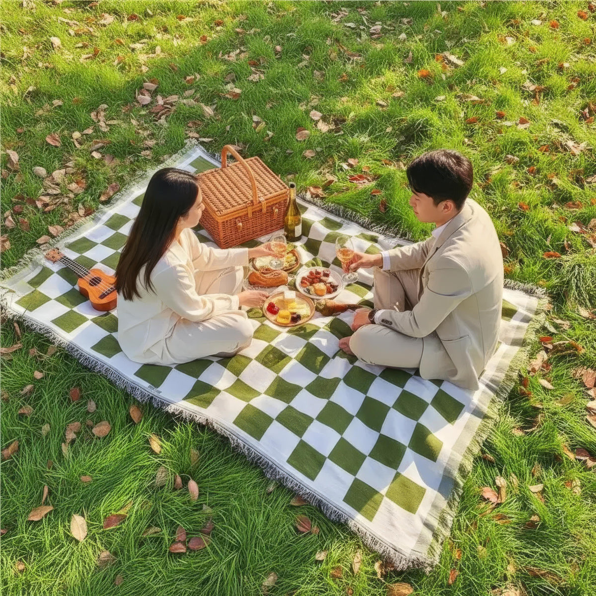 Rutig picknickfilt i mikrofiber – 130 × 180 cm