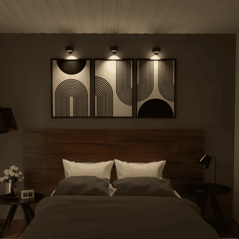 OrbitaLight – 360° Roterbar Trådlös LED Vägglampa med Touchkontroll & USB-laddning