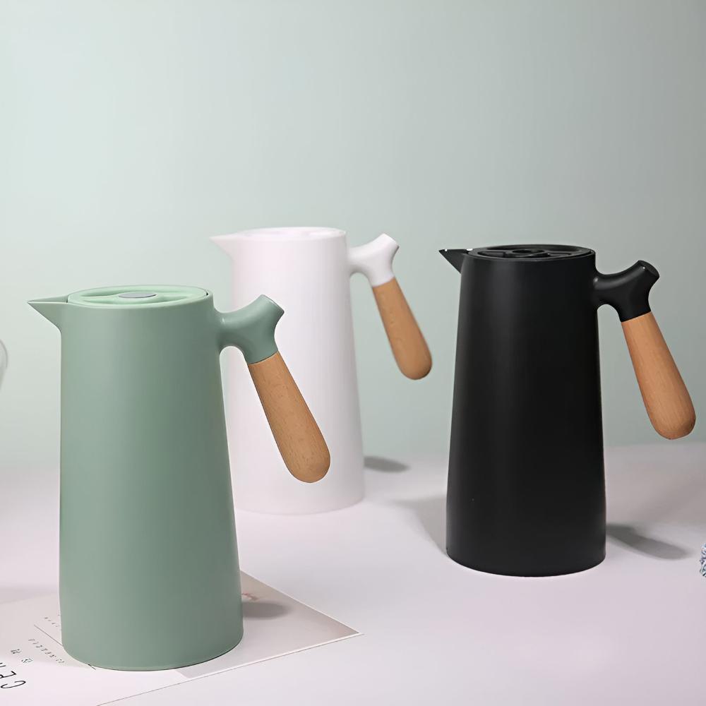 Isolerad karaff med trähandtag 1 liter