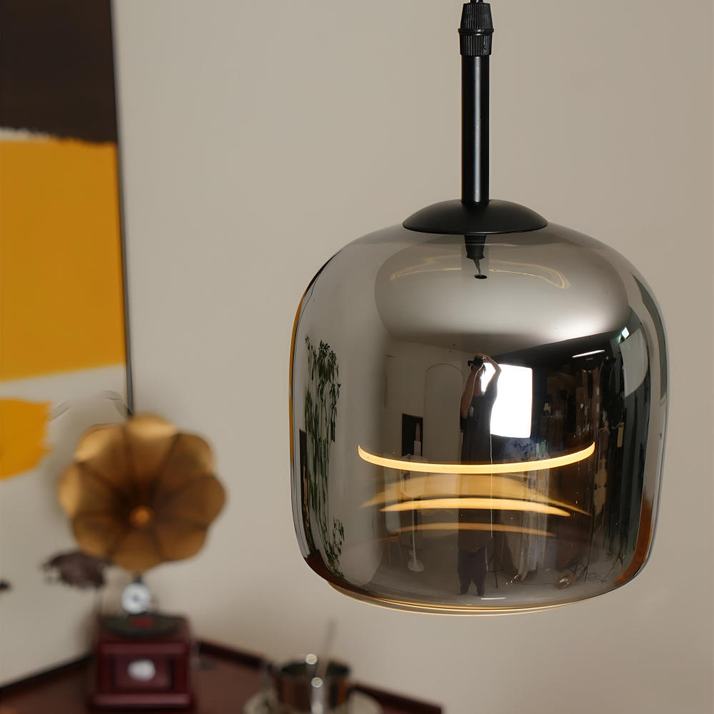Goblera – Glaspendellampa i Svartgrå Design med Kelchform