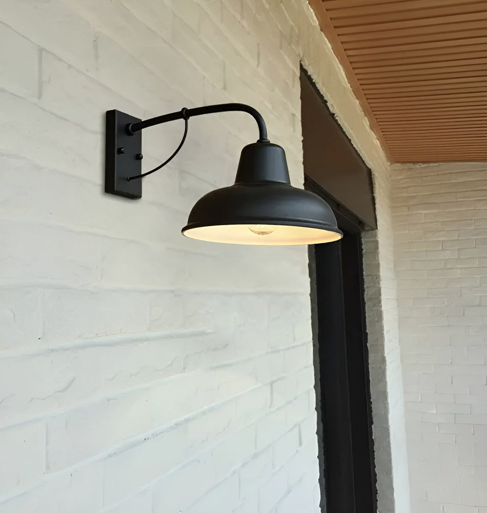 Castiron – Antik Svart Vägglampa i Vintage Industriell Stil