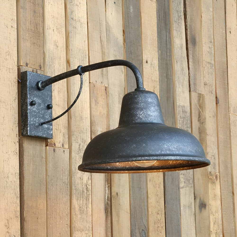 Castiron – Antik Svart Vägglampa i Vintage Industriell Stil