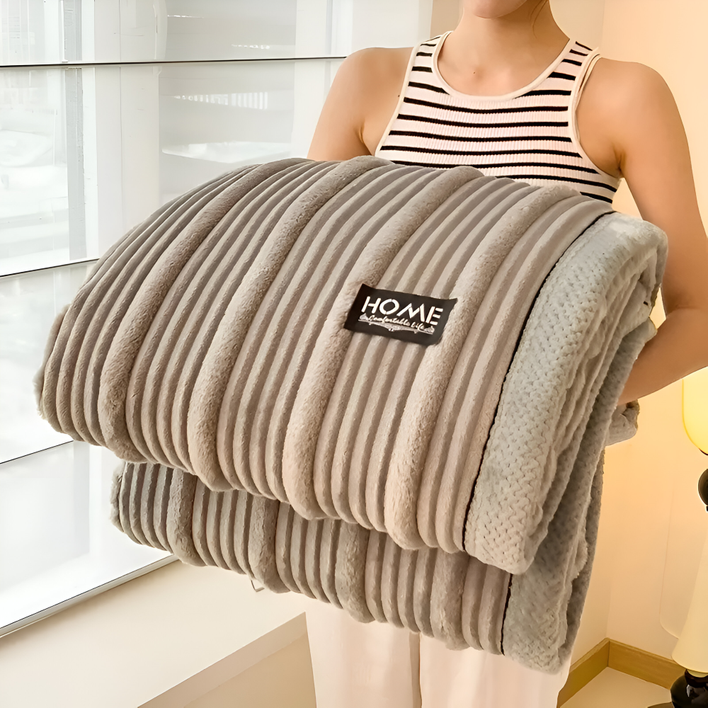 StripeHaven Pläd – Varm, Hållbar & Vintage-Inspirerad Fleecefilt