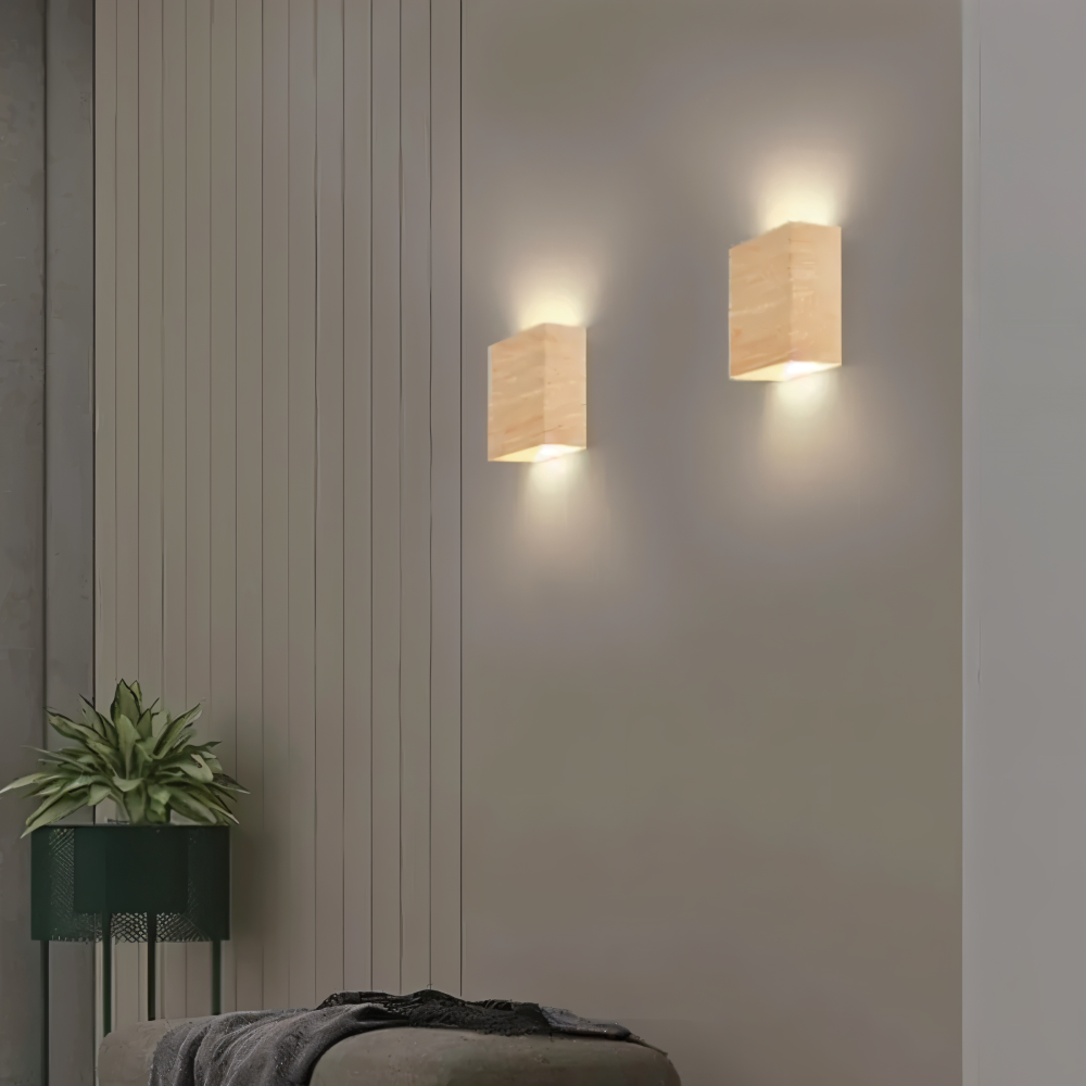 Boxy – Rektangulär Vägglampa i Trä med Up & Down LED-belysning för Sovrum