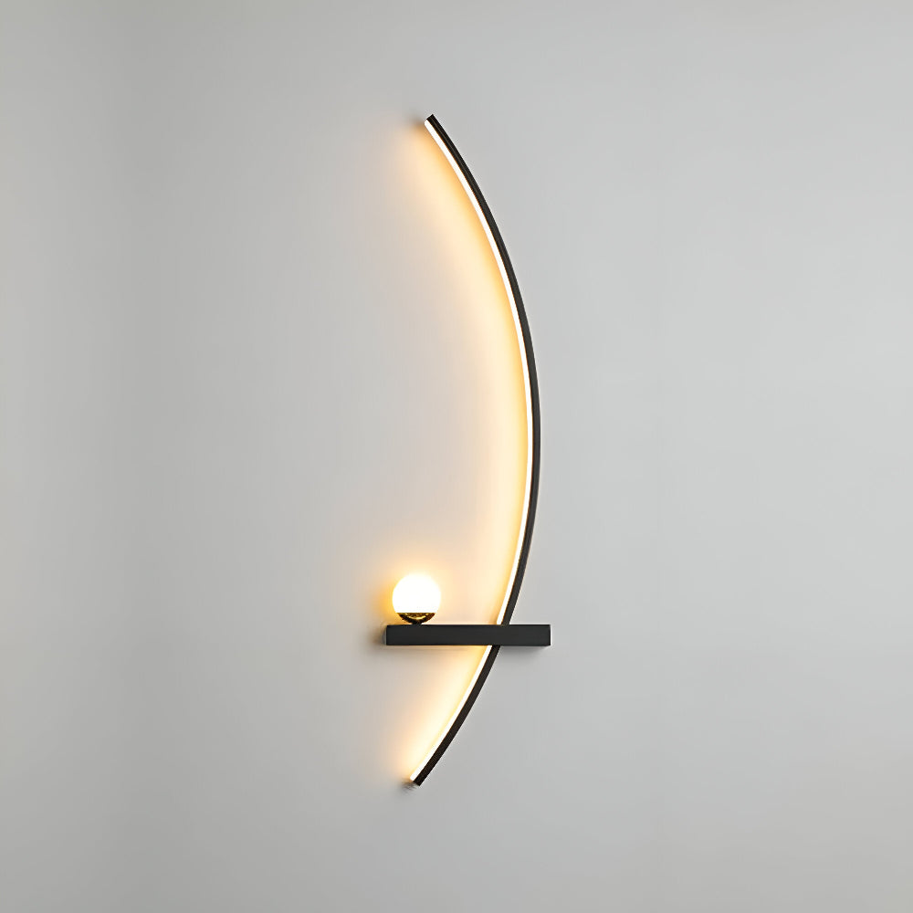 LumoCurve – Böjd Vägglampa i Aluminium med Integrerad LED-belysning