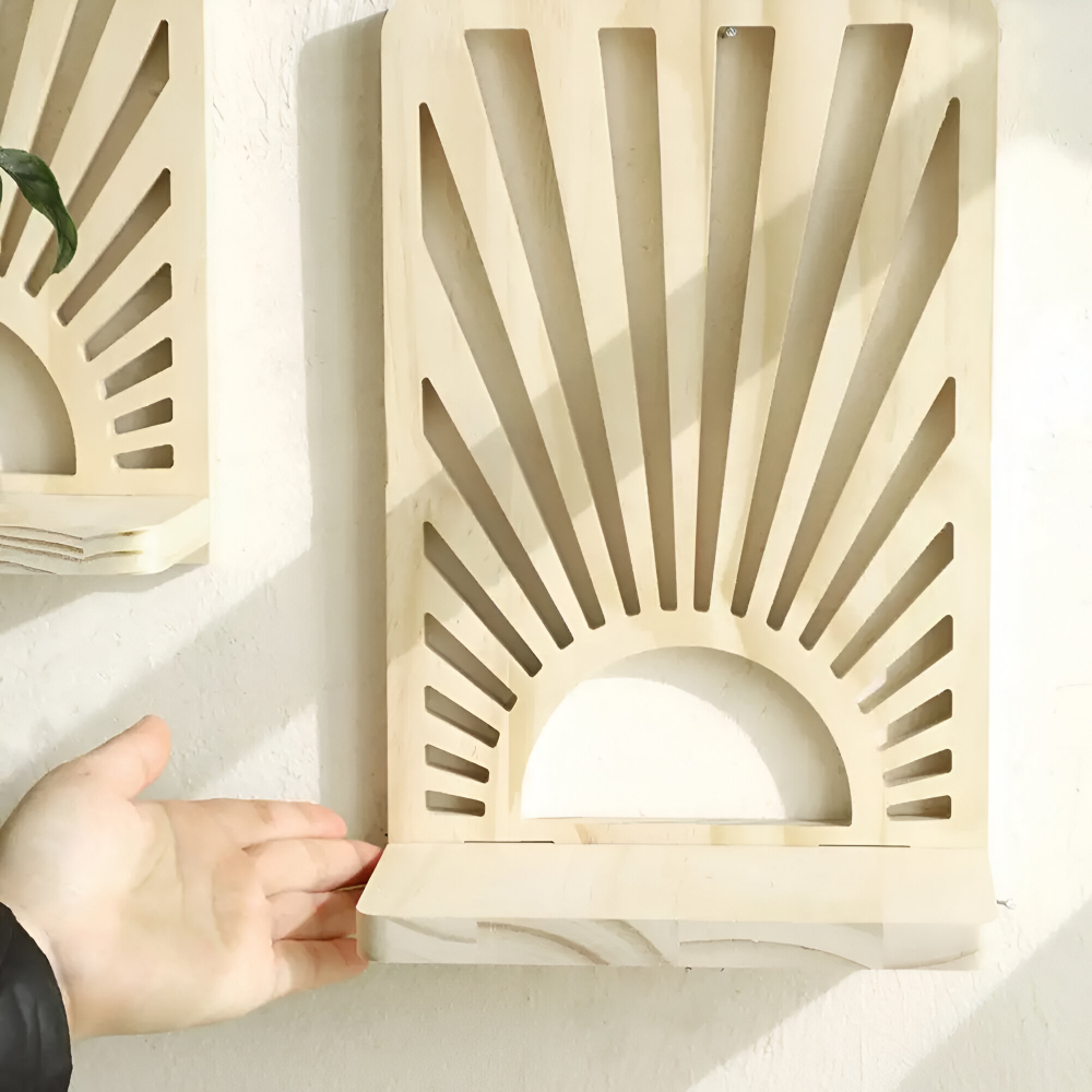 SunBeam Shelf – Boho Solstråleformad Trähylla för Växter & Dekor