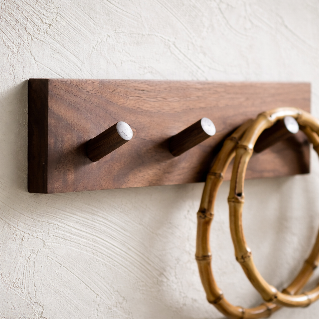 Minimalistisk Trävägghängare – Handgjord, Zen-inspirerad & Hållbar