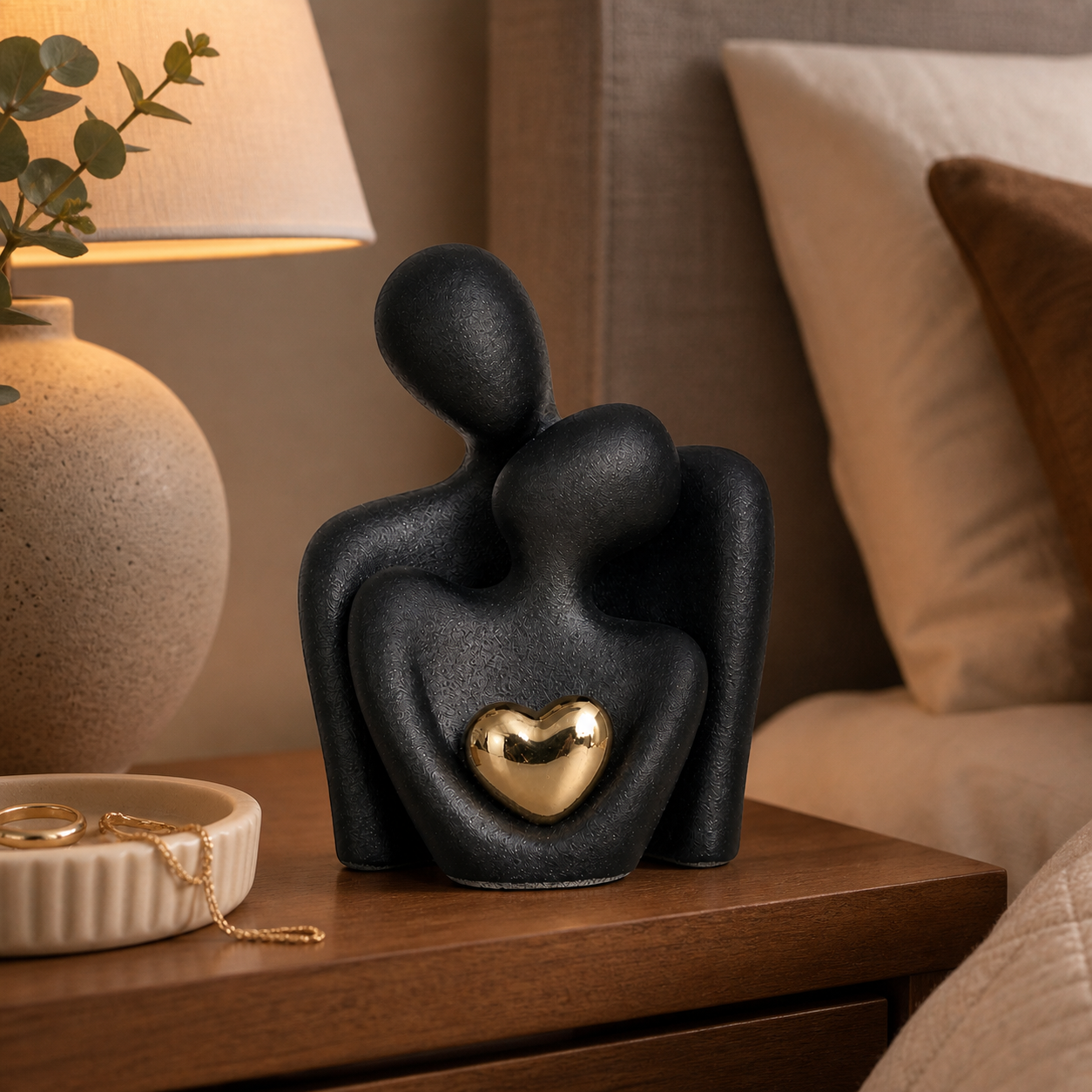 MonoHjärta Skulptur – Modern Minimalistisk Parfigur i Keramik