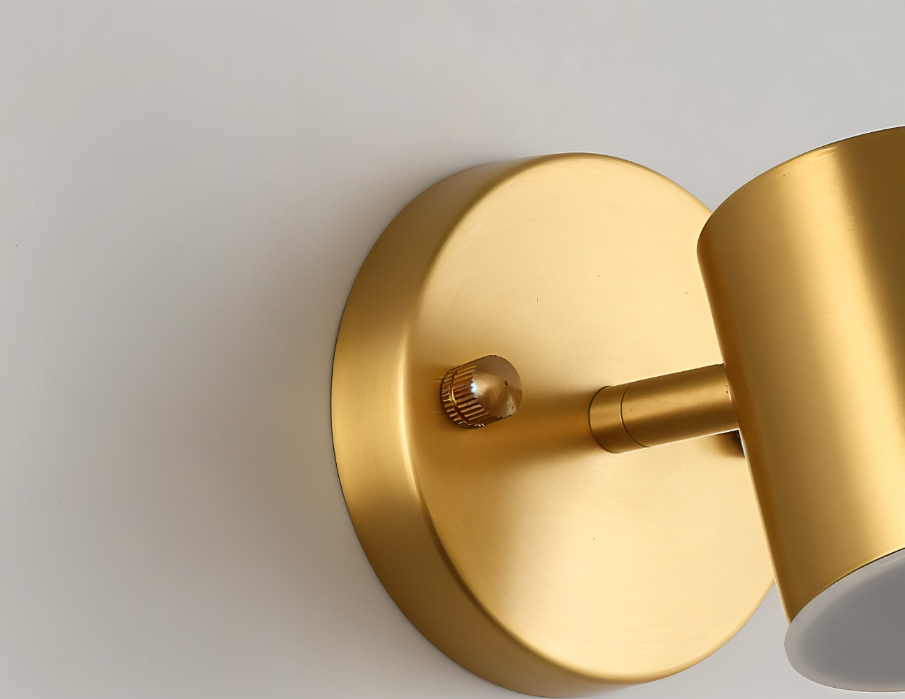 LumaCast – Cylindrisk Vägglampa i Järn för Inomhusbruk | LED Väggstrålkastare med Modern Design