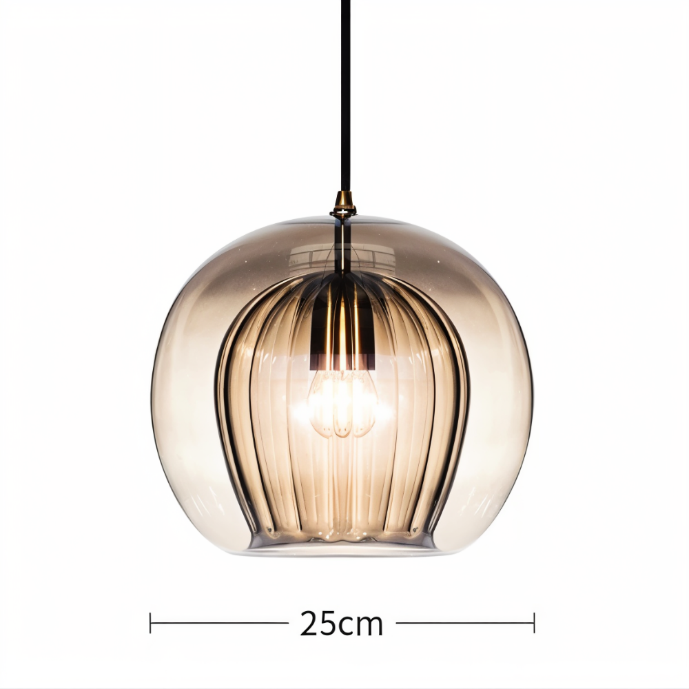 Clairvéa – Klotformad Glaspendellampa med Vintage Elegans