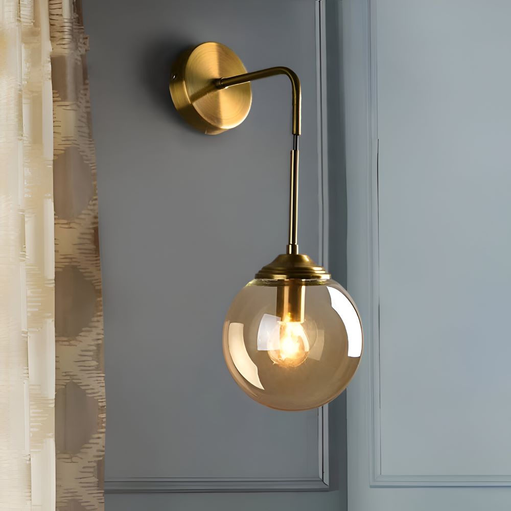 VetroLux – Vägglampa i Glas och Metall med Retro Industriell Design