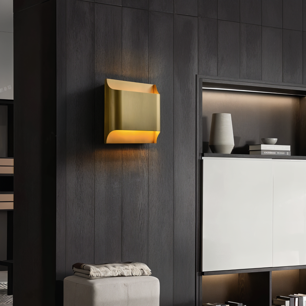 AuricRay – Vägglampa i Koppar med Dimbar LED och Upp/Ned-belysning