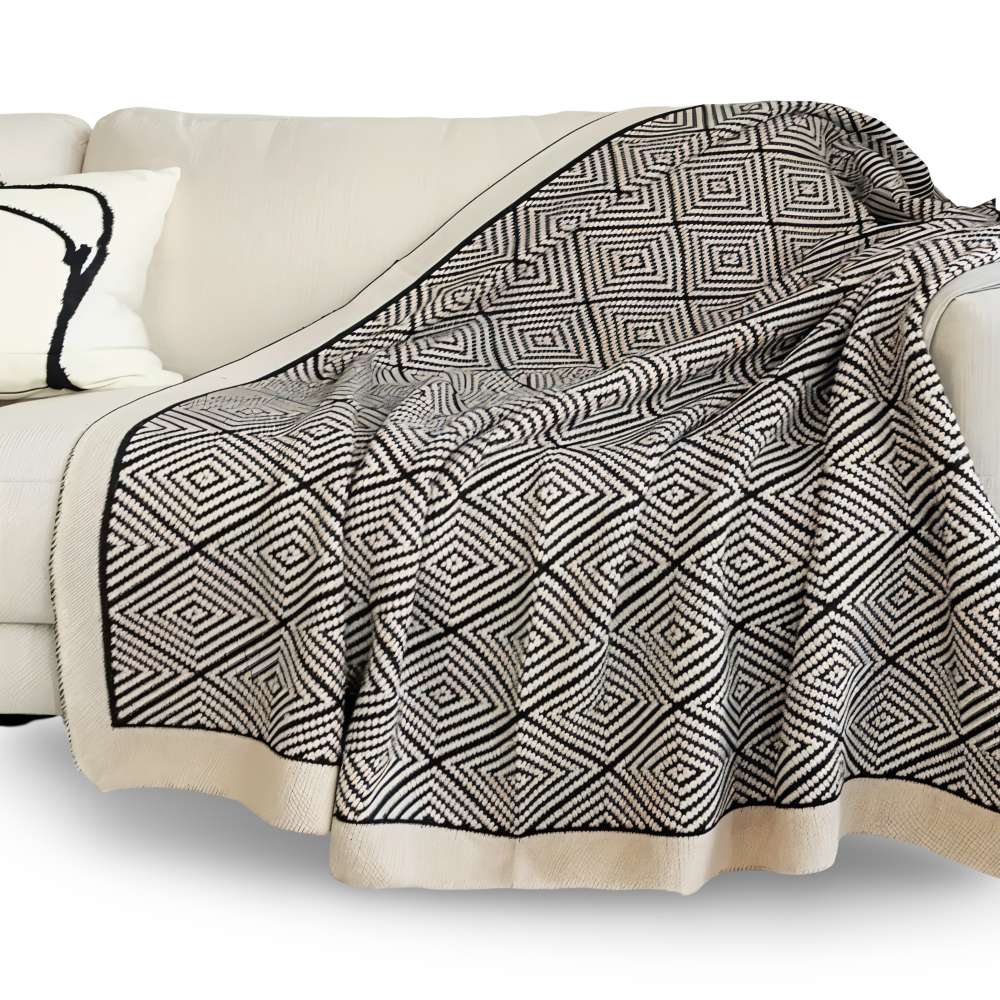 GeoLux Diamond – Svartvit Geometrisk Fleecefilt