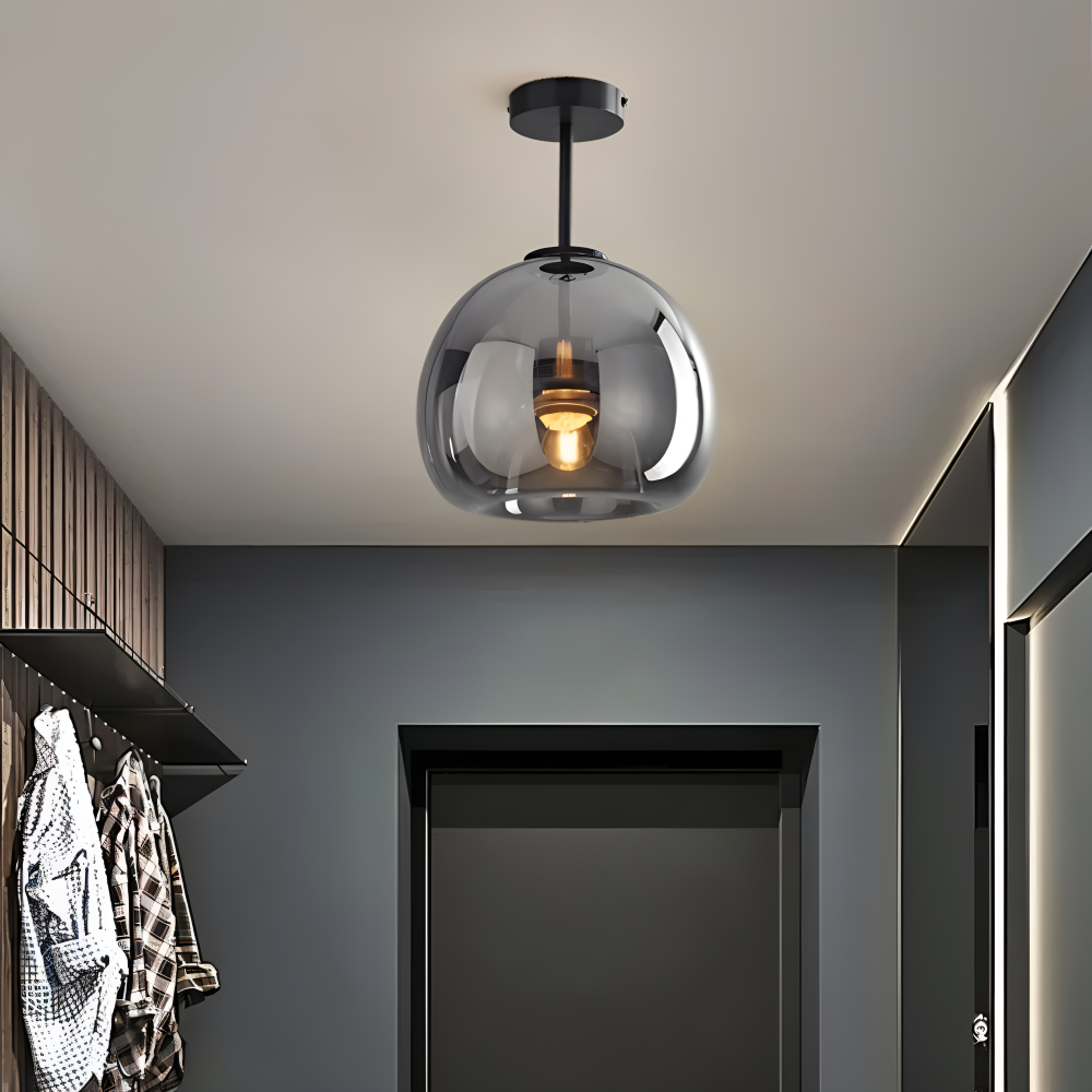 LumoSphere – Modern LED Taklampa i Glas med Svart & Guld Finish