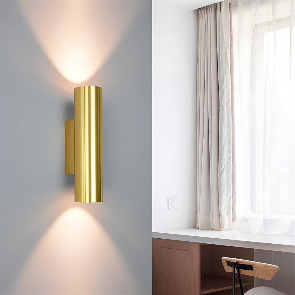 AluBeam – Dubbelt Huvud Vägglampa | Guld Cylinder Vägglampa med Upp- och Nedljus