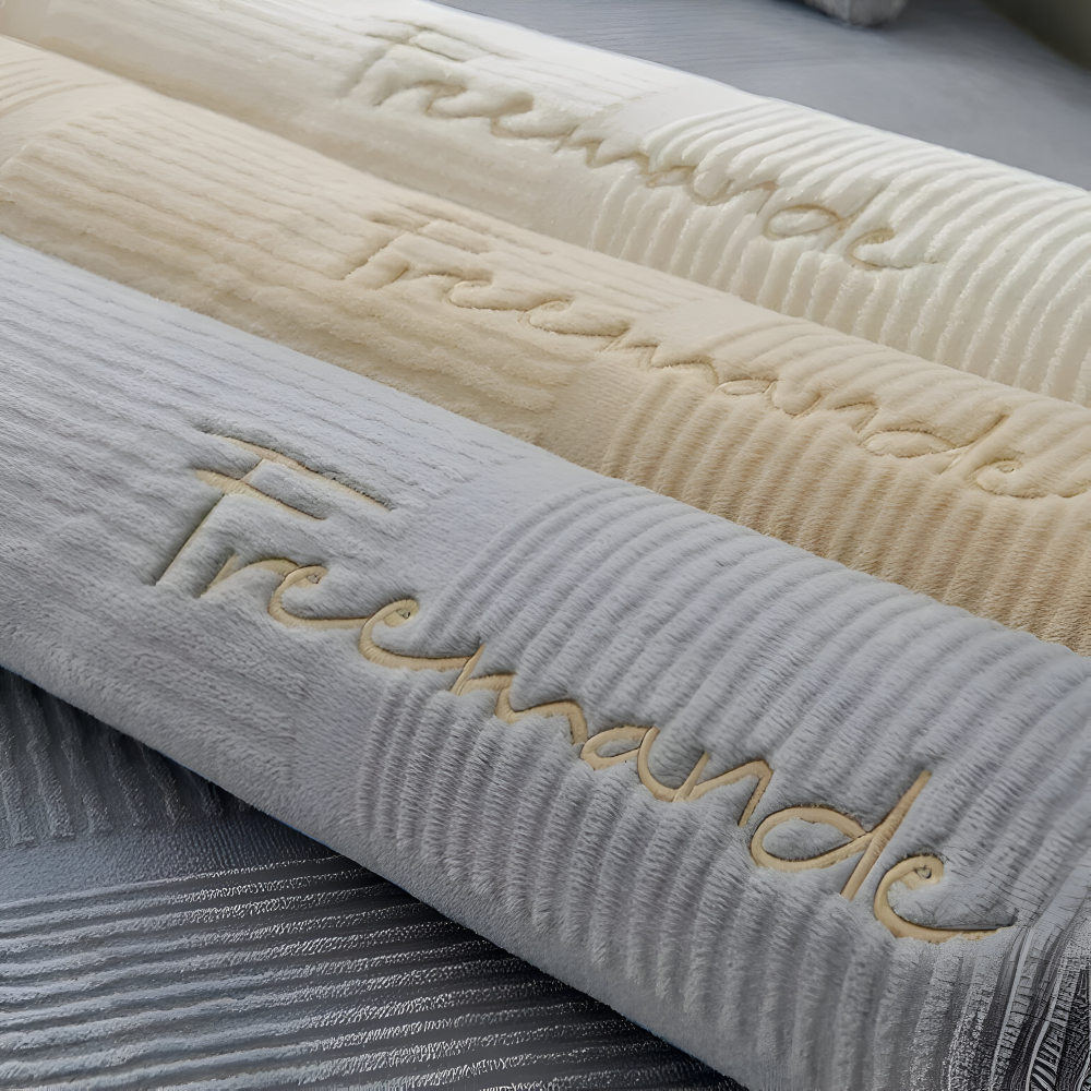 NordicHold Plush – Tjockt Antislipp Sofföverdrag i Elegant Polyesterdesign