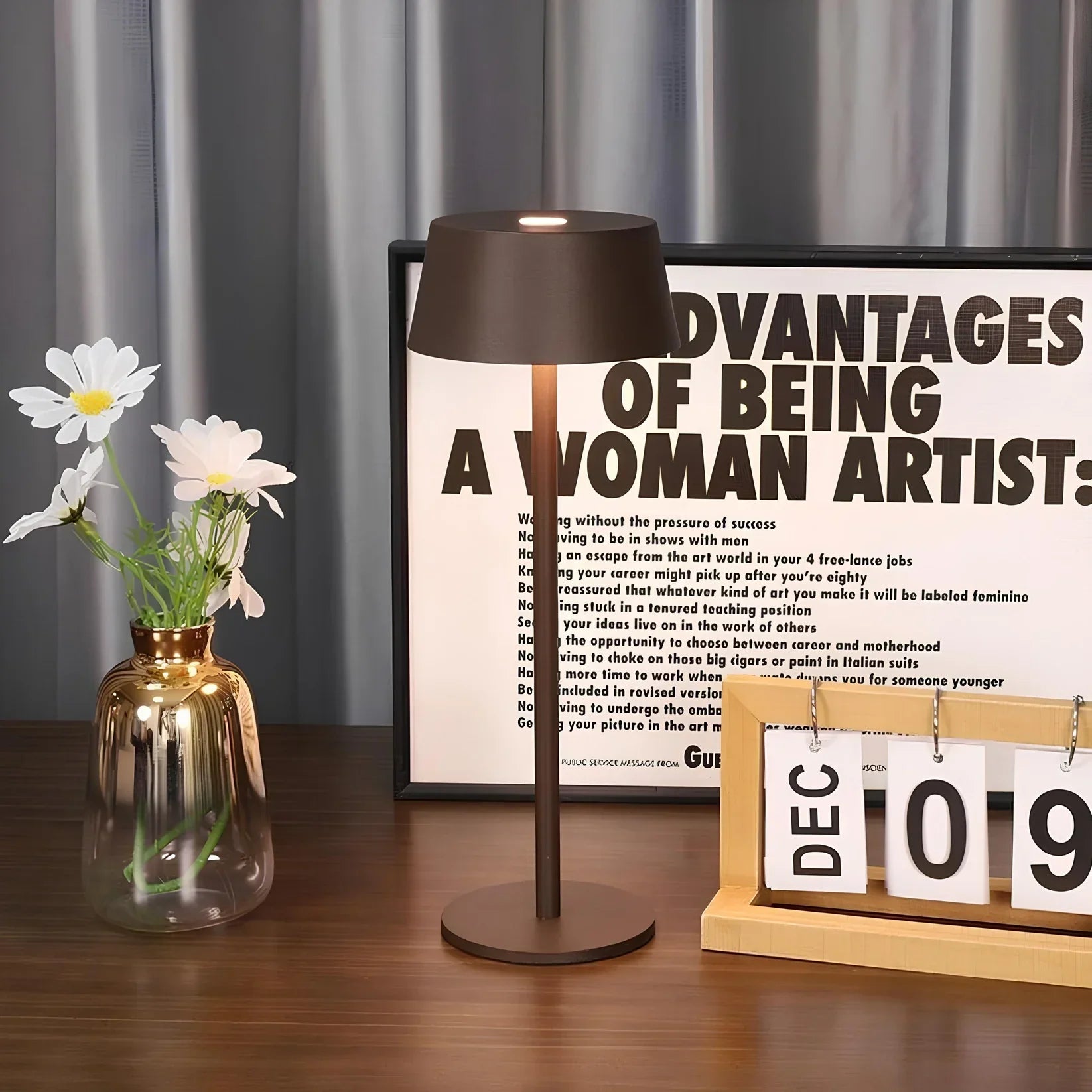 LumiÉclat – Elegant Trådlös Bordslampa med Dimbar LED och Uppladdningsbart Batteri