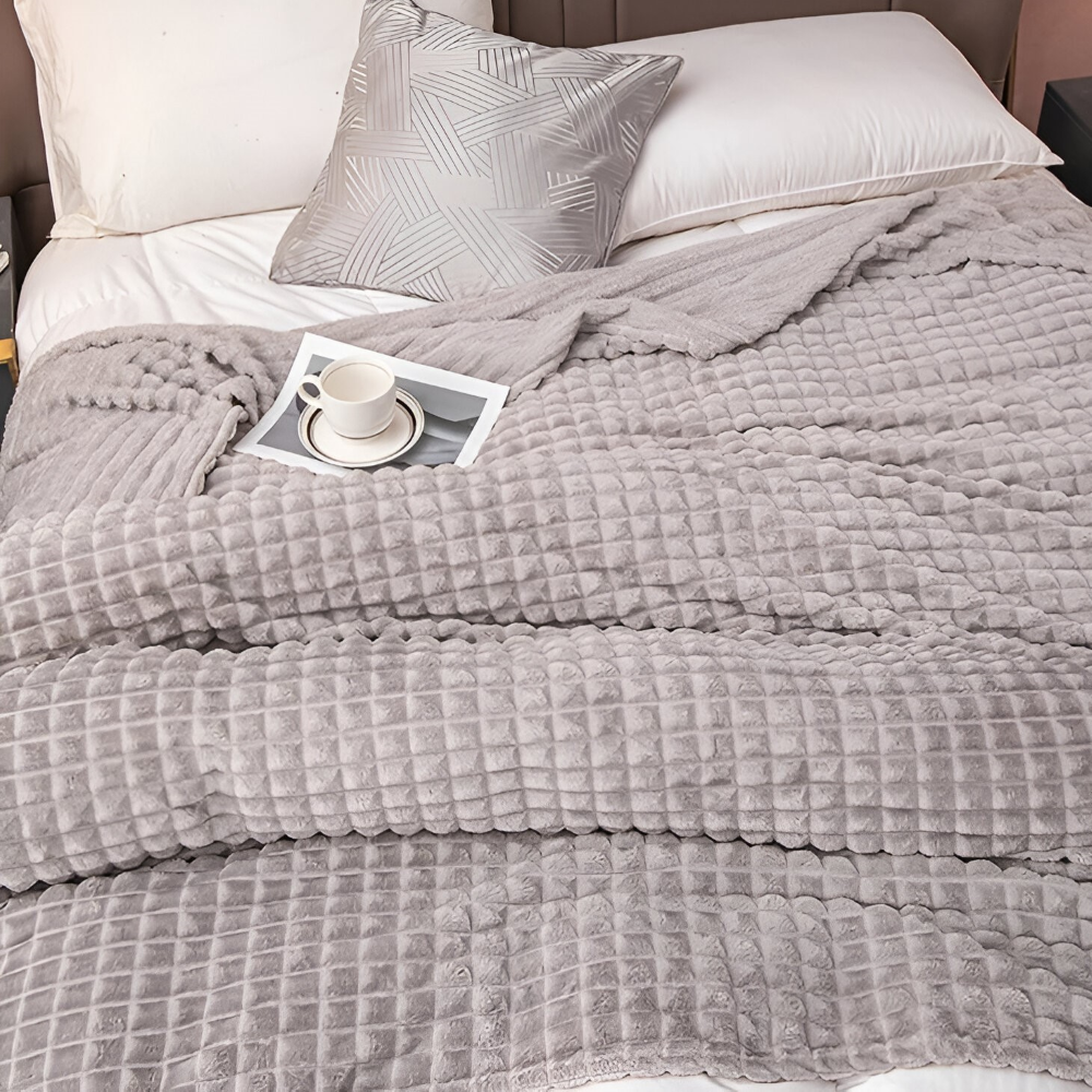 WaveLuxe Pläd – Ultrafluffig Strukturerad Korallfleece