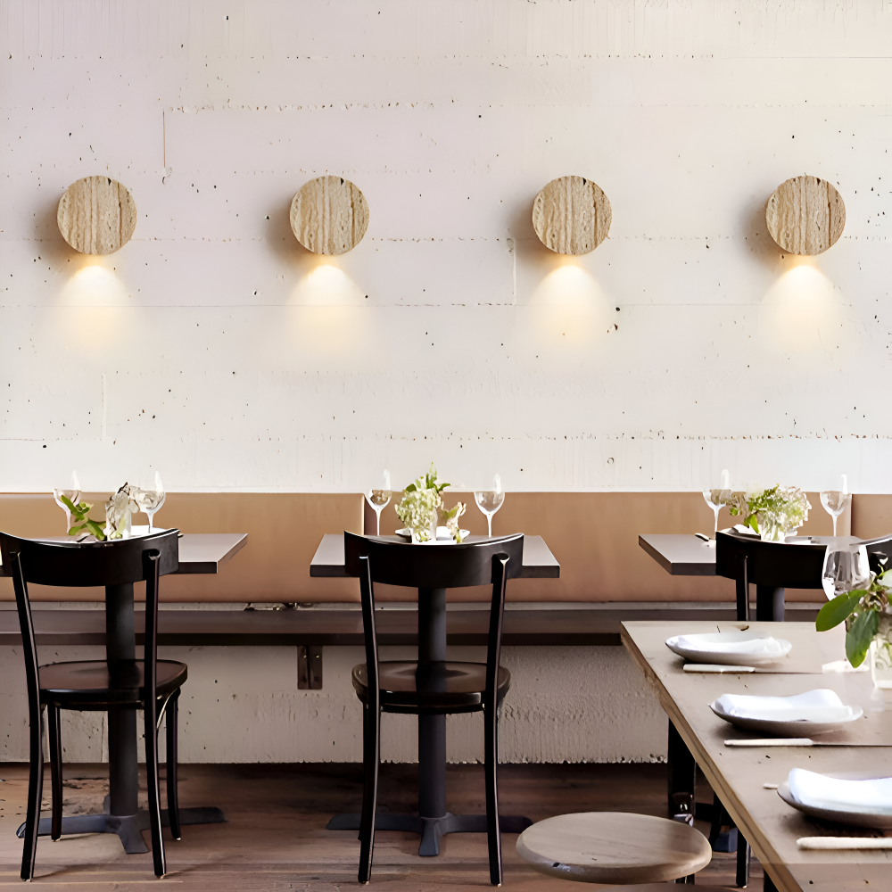 TerraLume – Beige Rund Vägglampa i Marmor med Wabi Sabi Design