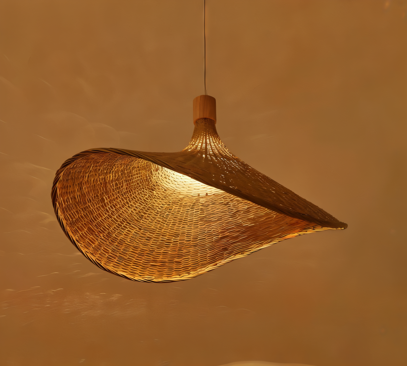 BambWicker – Handgjord Rattan Pendellampa i Naturlig Bambu