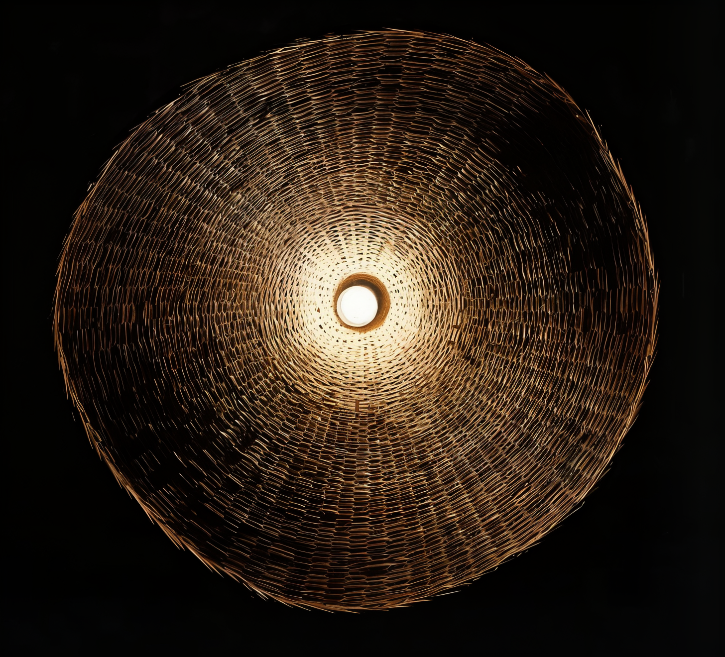 BambWicker – Handgjord Rattan Pendellampa i Naturlig Bambu