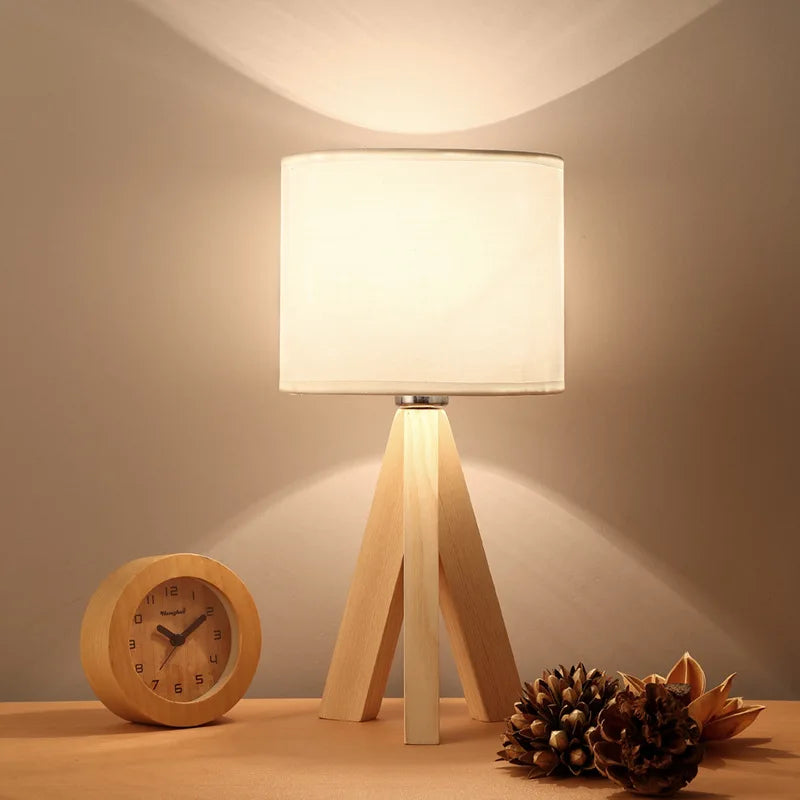 NordLjus – Träbordslampa med E27 Sockel