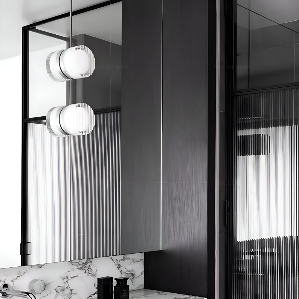 LumiJell – Ribbad Rund Vägglampa i Bärnsten & Vitt Glas med Minimalistisk Design