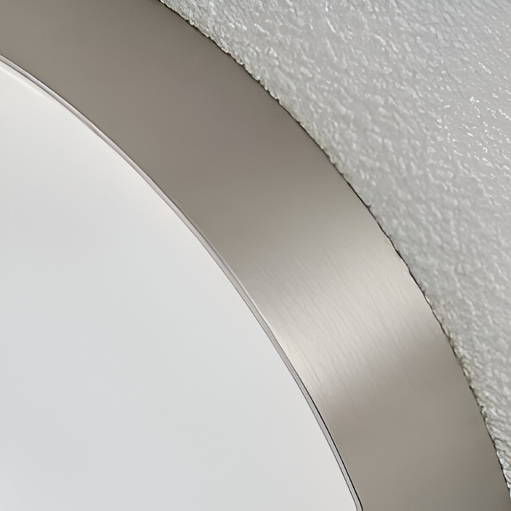 LumiJell – Ribbad Rund Vägglampa i Bärnsten & Vitt Glas med Minimalistisk Design