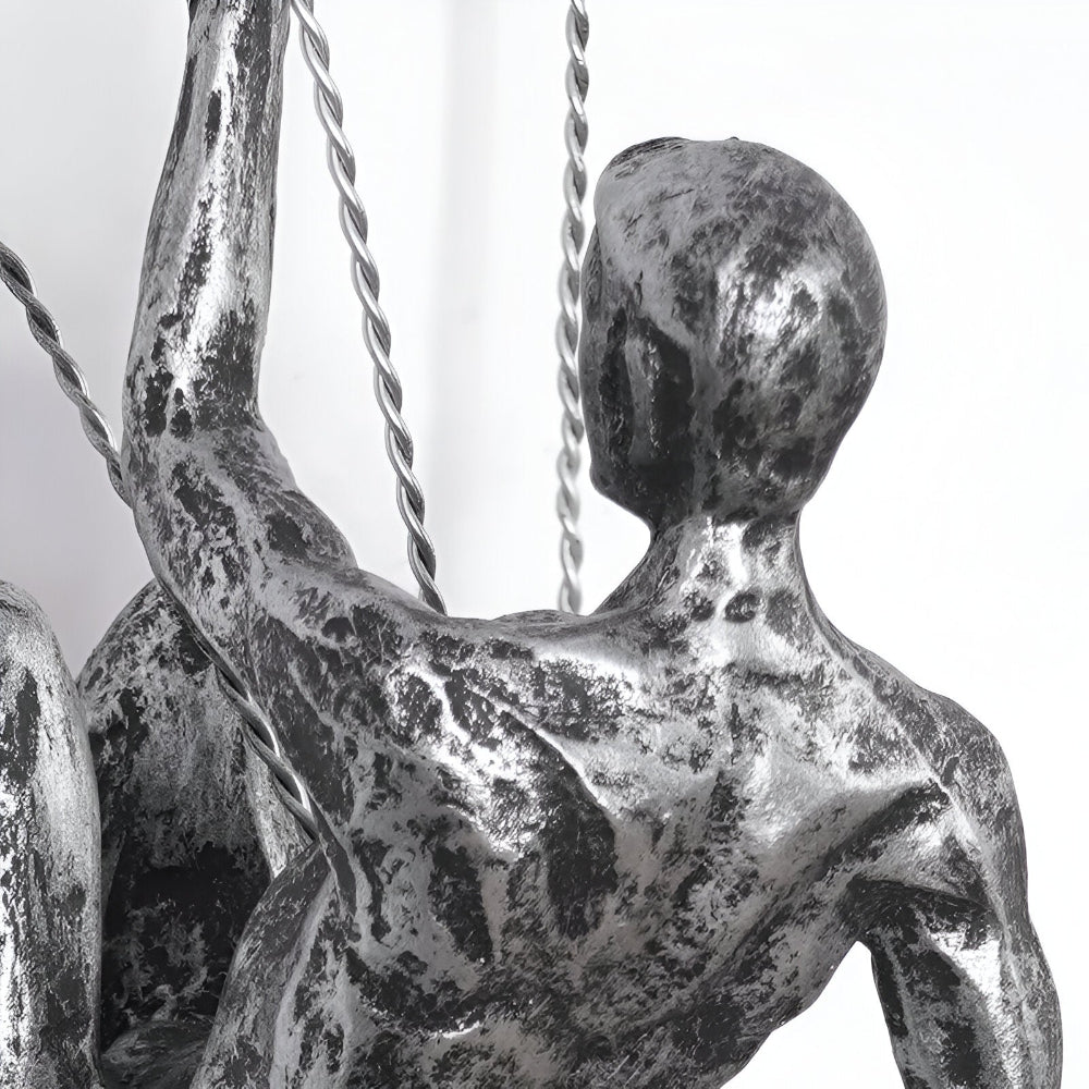 ClimbArt Väggskulptur Set – Kreativt Klättrande Man Motiv i Resin