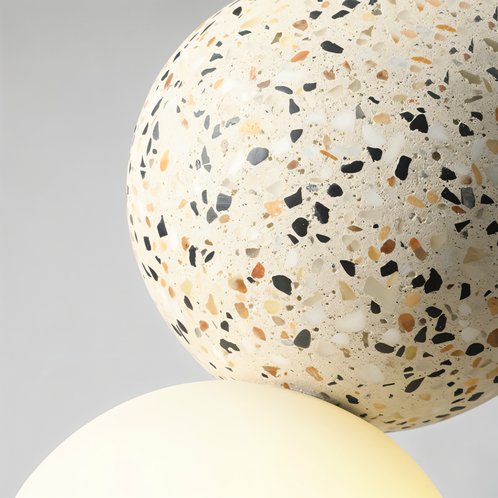 Glasora – Dubbelskulpterad Pendellampa i Glas och Metall