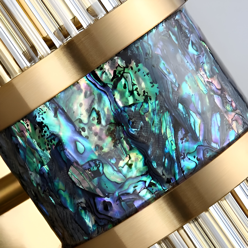 Aurelia – Vägglampa i Guld med Ribbade Kristalldetaljer och E14 LED-belysning