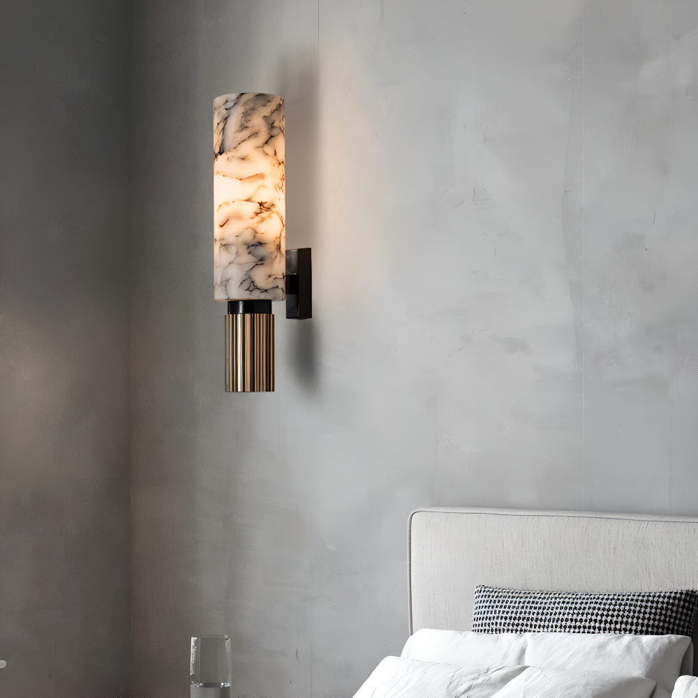 Marbela – Vägglampa i Naturmarmor med Cylindrisk LED-design