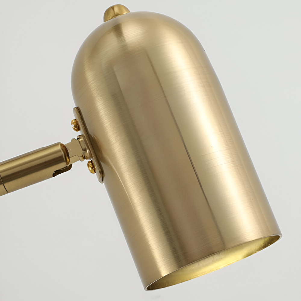 SwingLite – Modern Vägglampa med Justerbar Svängarm i Skandinavisk Design