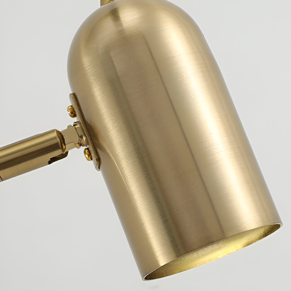 SwingLite – Modern Vägglampa med Justerbar Svängarm i Skandinavisk Design