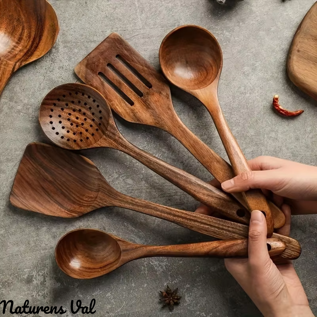 Naturens Val – Hållbart Köksredskapsset i Teakträ