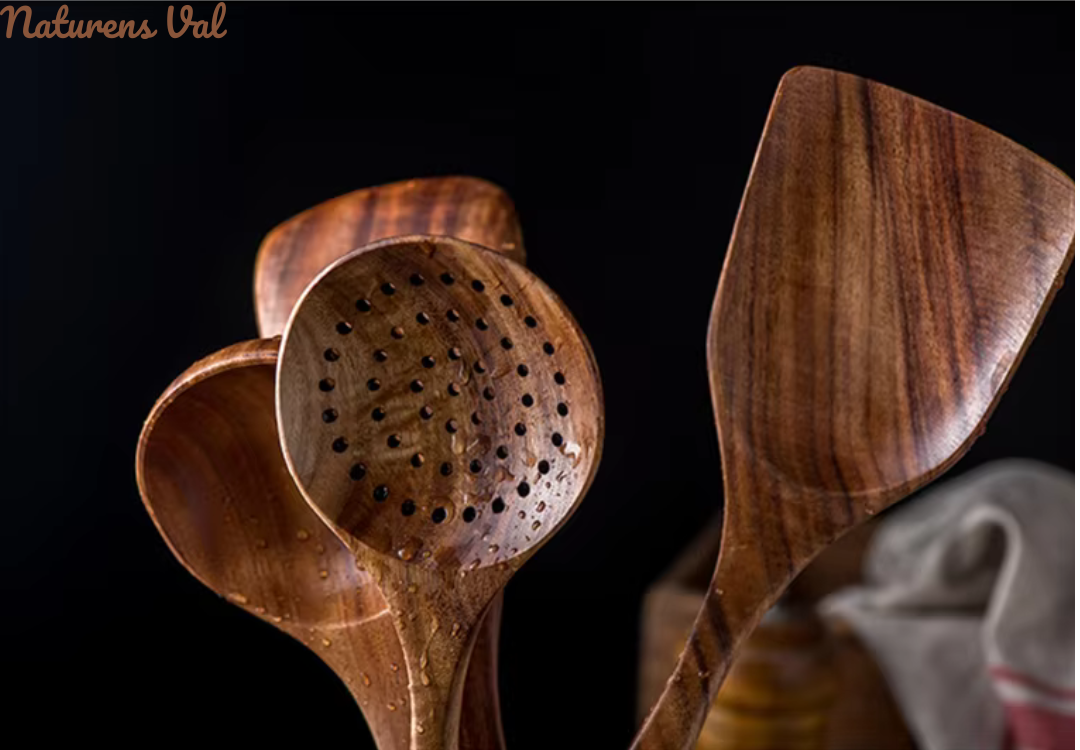 Naturens Val – Hållbart Köksredskapsset i Teakträ