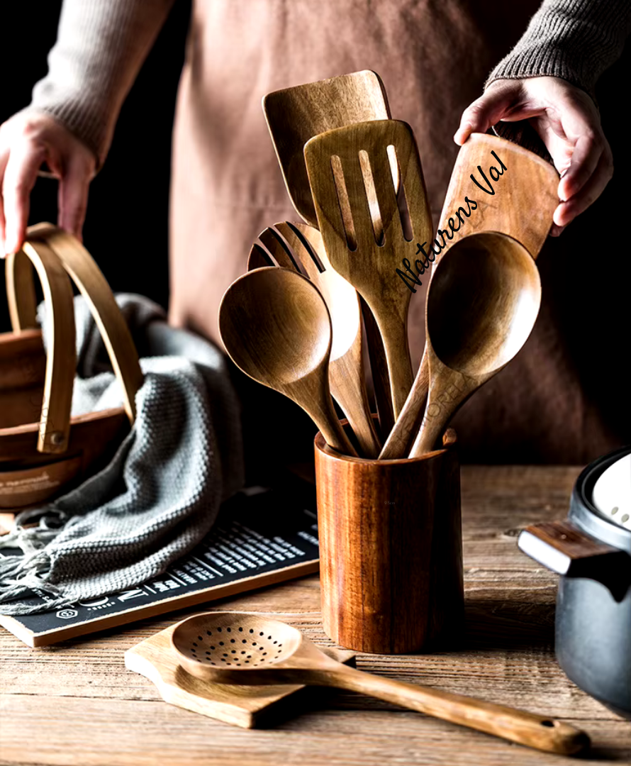 Naturens Val – Hållbart Köksredskapsset i Teakträ
