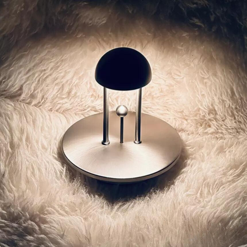 LumiBalance – Trådlös bordslampa med touchkontroll och dimbart ljus