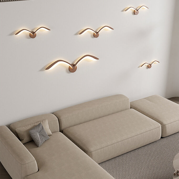 Modern vågformad LED-vägglampa med varmt ljus