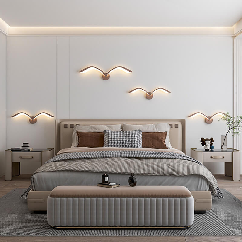 Modern vågformad LED-vägglampa med varmt ljus