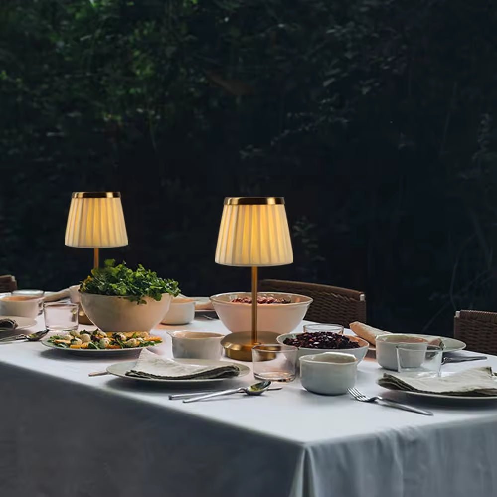 LumiÉclat – Uppladdningsbar bordslampa i svart och guld med dimbar LED och pekstyrning