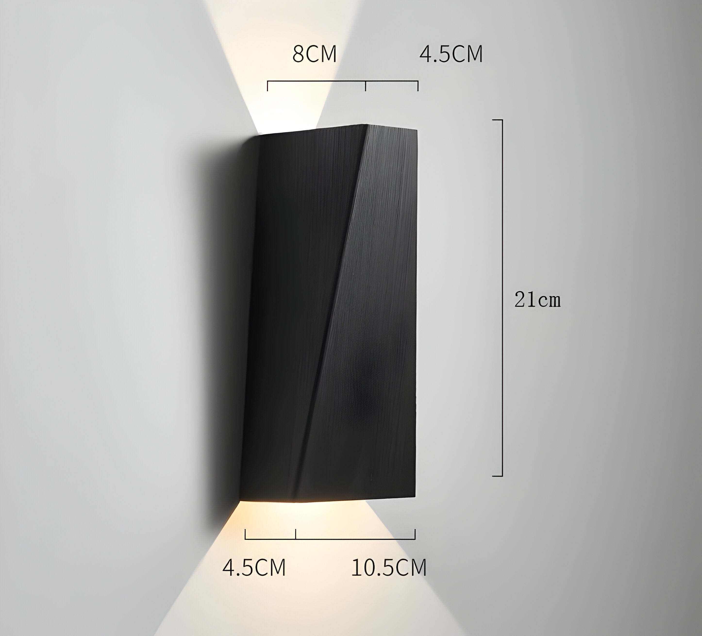 AlumiRay – Trapetsformad Vägglampa i Aluminium | Minimalistisk LED Väggbelysning med Upp & Ner Ljus