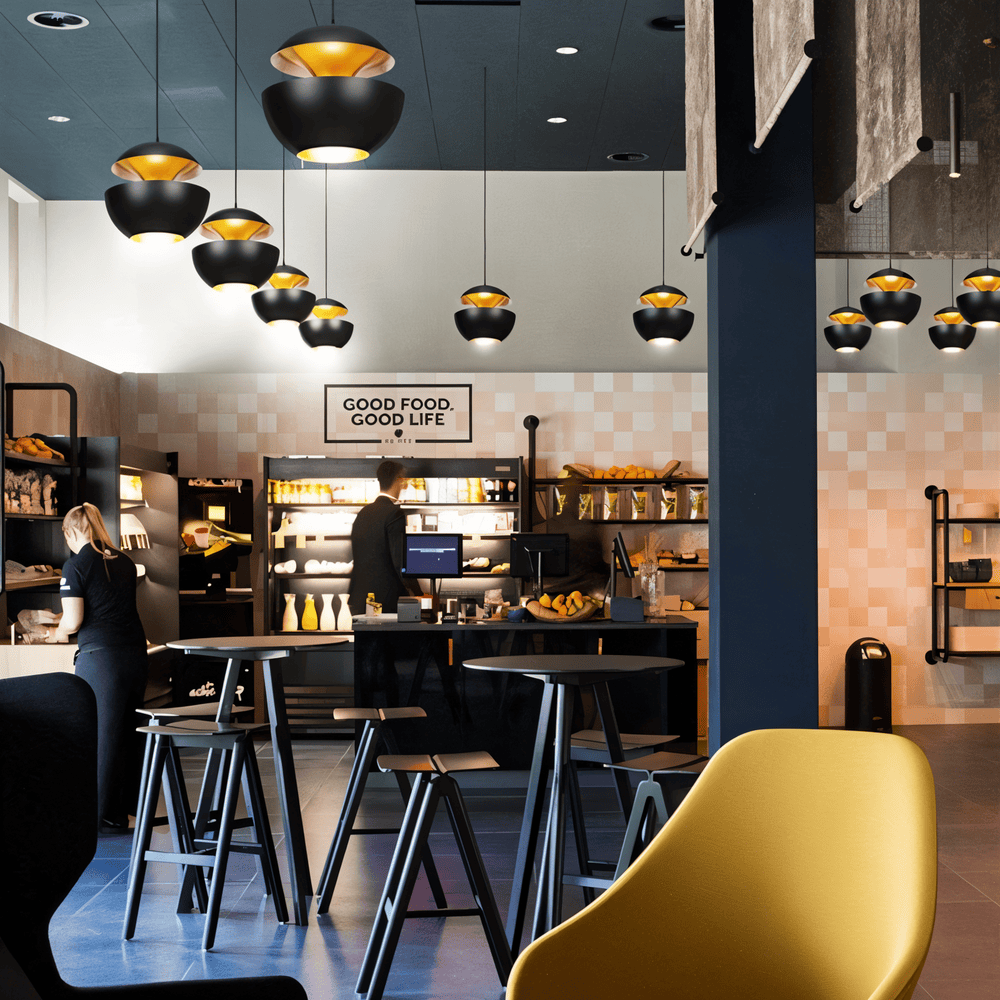 Artivio – Konstnärlig Hängande Taklampa i Svartvitt Metallutförande