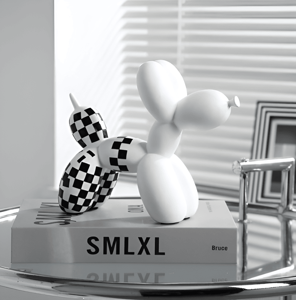 PupLoon Skulptur – Modern Ballonghund i Färgstark Konstdesign