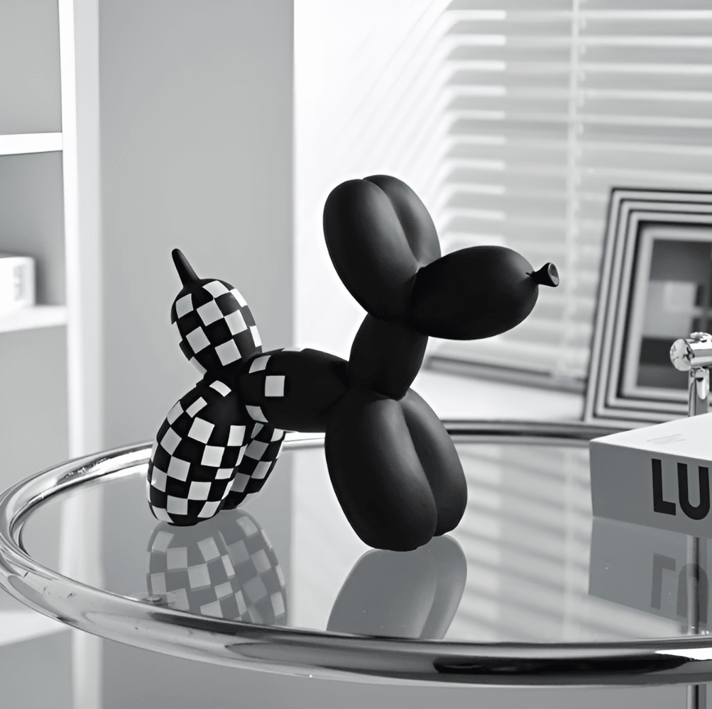 PupLoon Skulptur – Modern Ballonghund i Färgstark Konstdesign