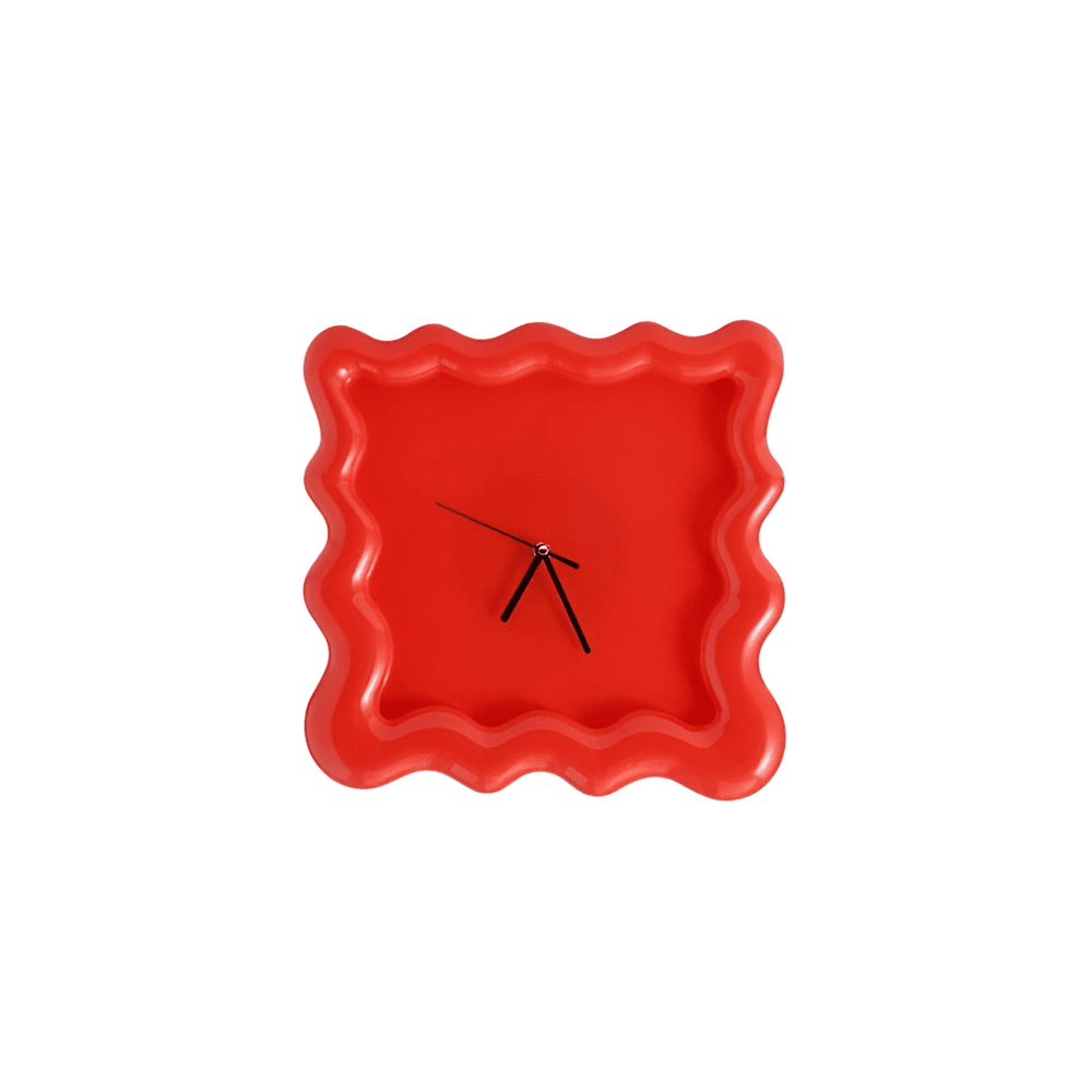 CreamCake Dial – Krämfärgad Väggklocka i Kakform för Dopamininredning