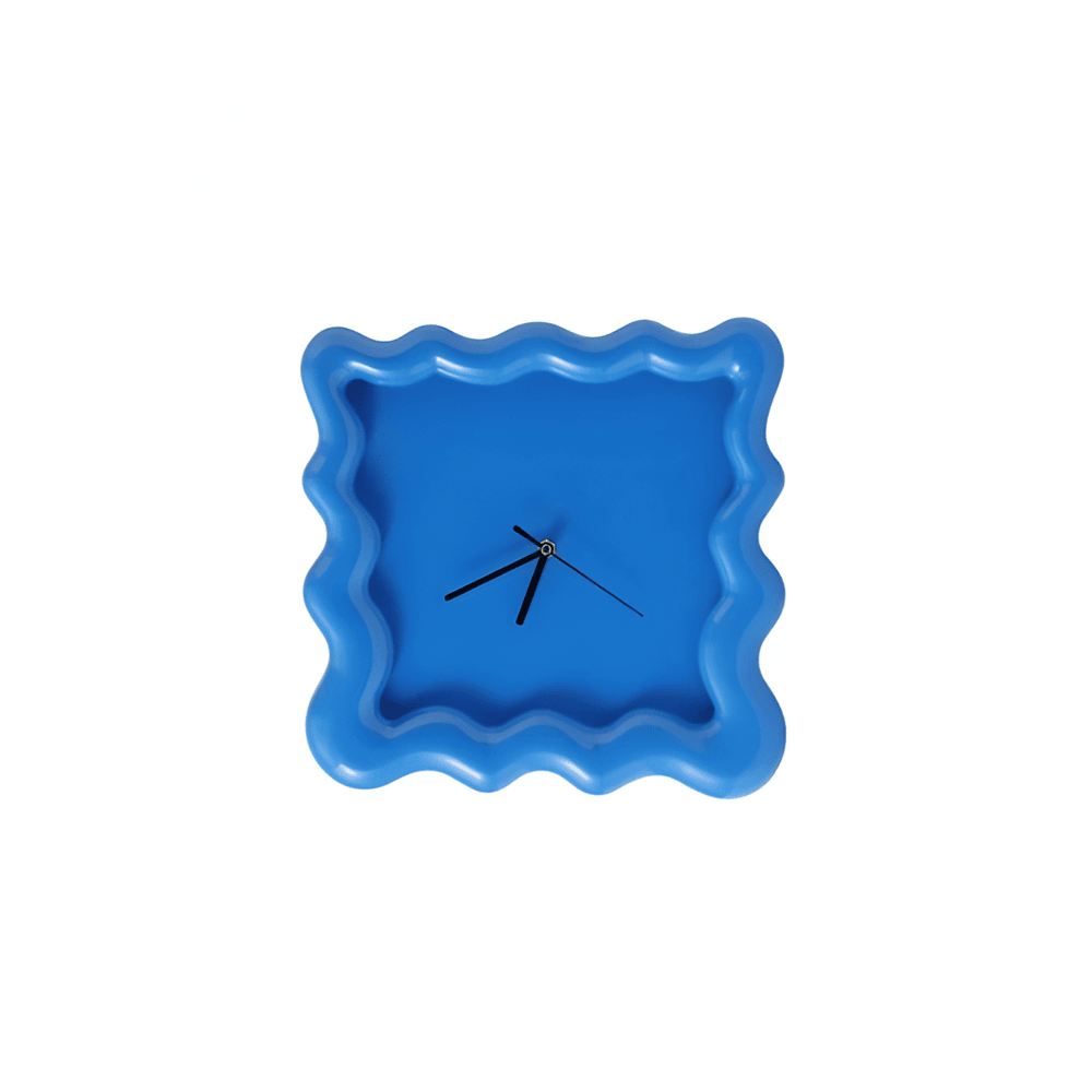 CreamCake Dial – Krämfärgad Väggklocka i Kakform för Dopamininredning