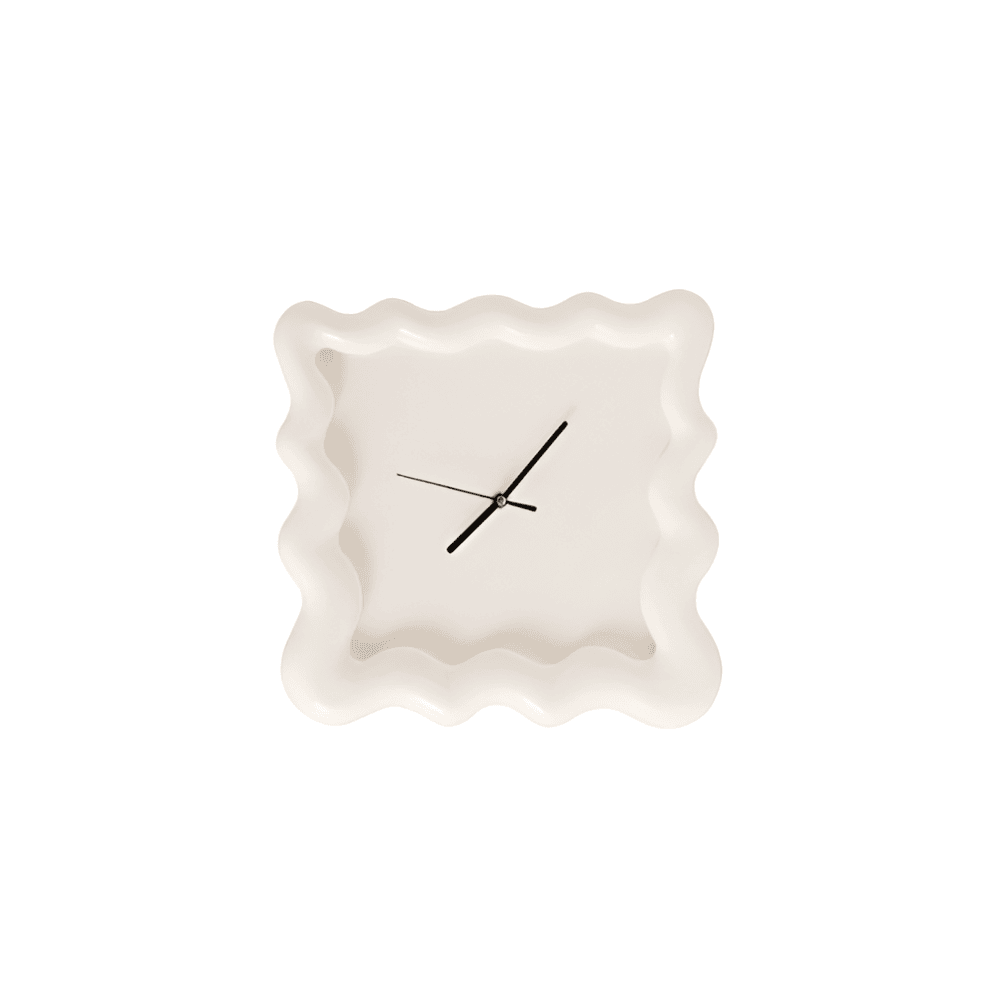 CreamCake Dial – Krämfärgad Väggklocka i Kakform för Dopamininredning