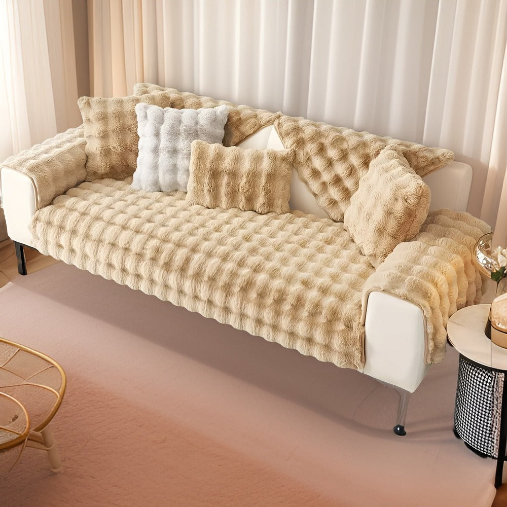 PlushHaven – Extra Mjukt Plyschskydd för Husdjur & Soffor